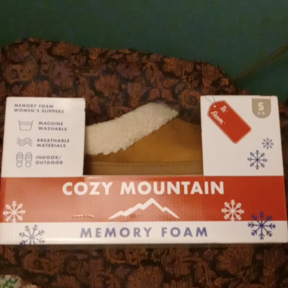 Memory foam slippers